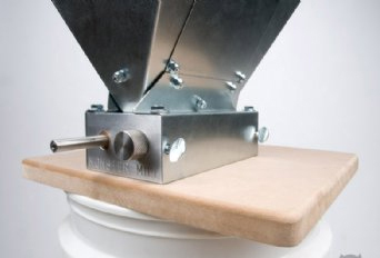 MM Base and Hopper  
